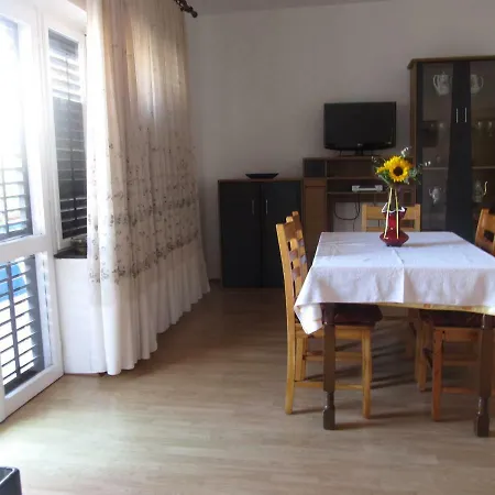 Διαμέρισμα Apartman Tara