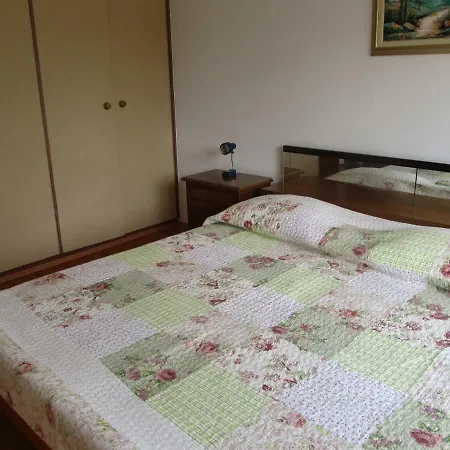 Apartman Tara *